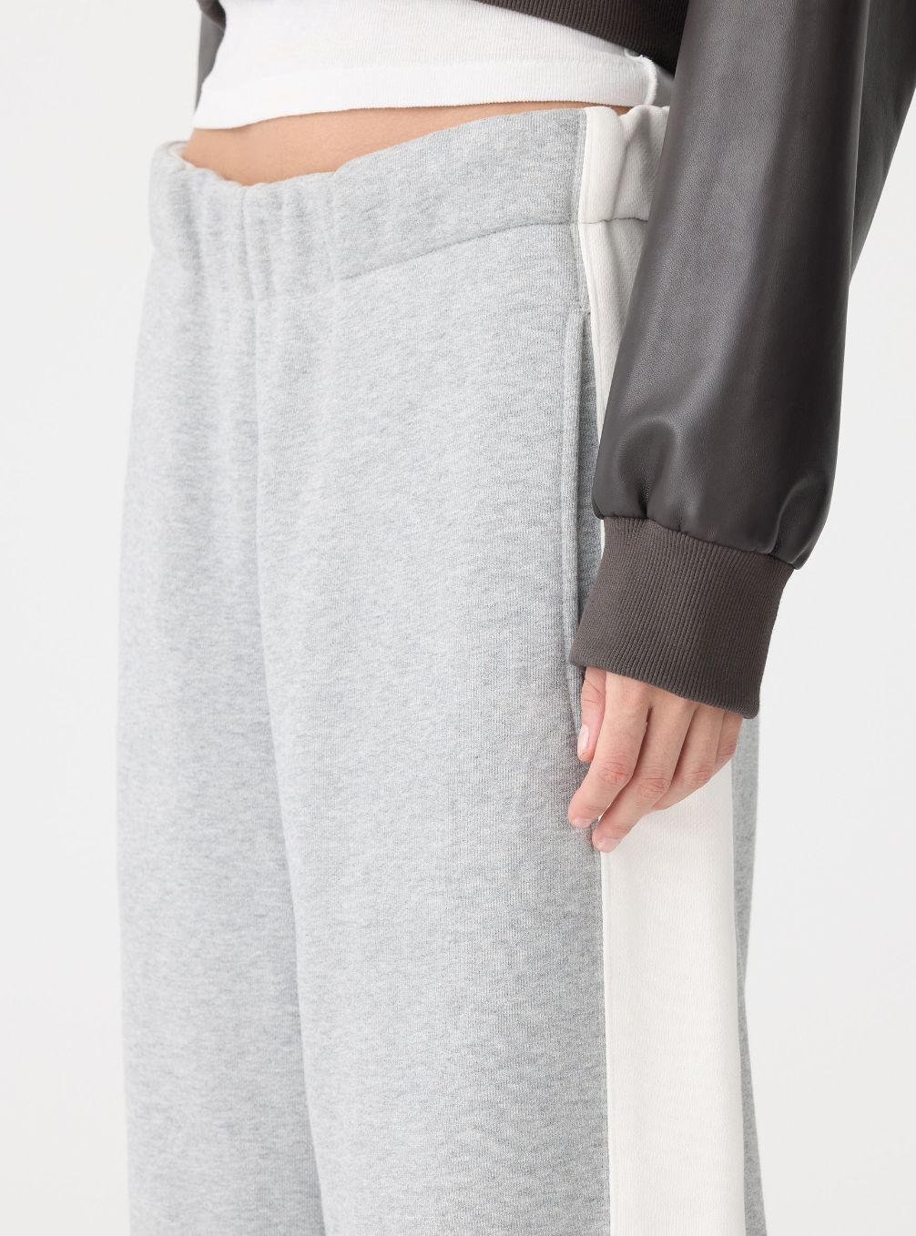 Bassike – Fleece Stripe Detail Trackpant in Grey Marle