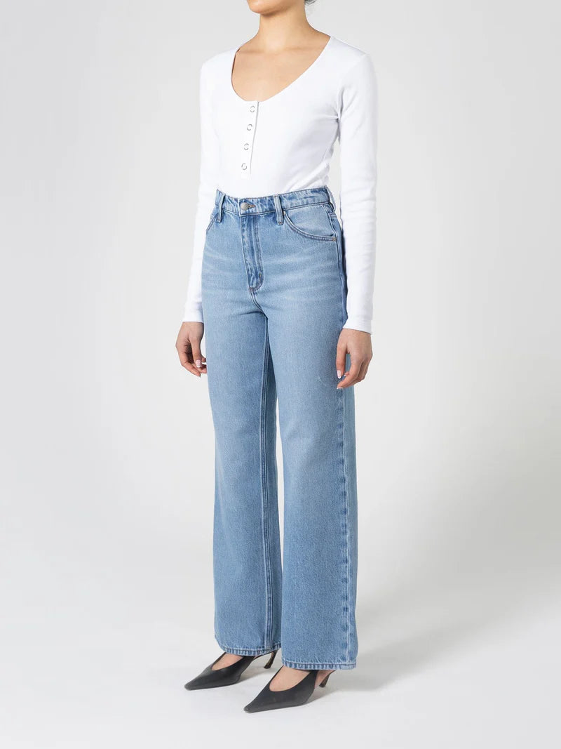 Side profile showing high waist and full-length fit over shoe – Nobody Grace Jean
