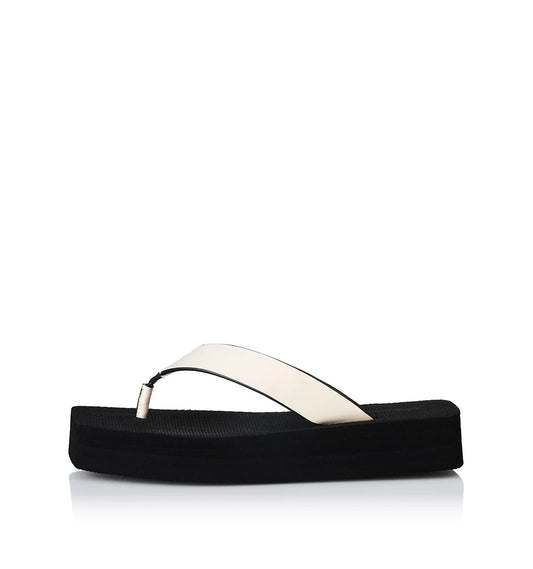 Alias Mae Maggie - Bone